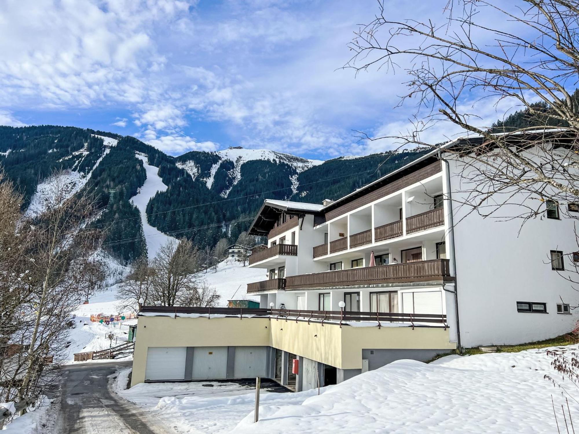 Apartment Holger By Interhome Zell am See Eksteriør billede
